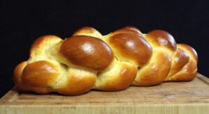 Czy chalka tuczy? Sprawdzamy, co warto wiedzieć przed jej zjedzeniem!