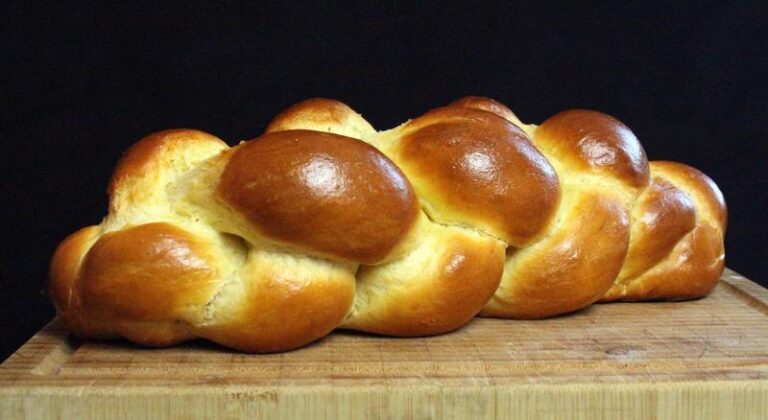 Czy chalka tuczy? Sprawdzamy, co warto wiedzieć przed jej zjedzeniem!